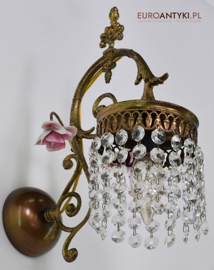 elegancki kinkiet z kryształami elegancki kinkiet z kryształami